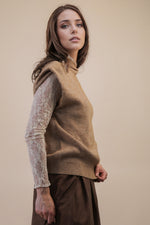 Soft Knit Sweater Vest Top - Mocha