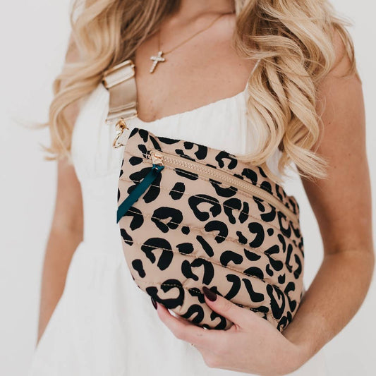 Jolie Puffer Belt Bag: Leopard