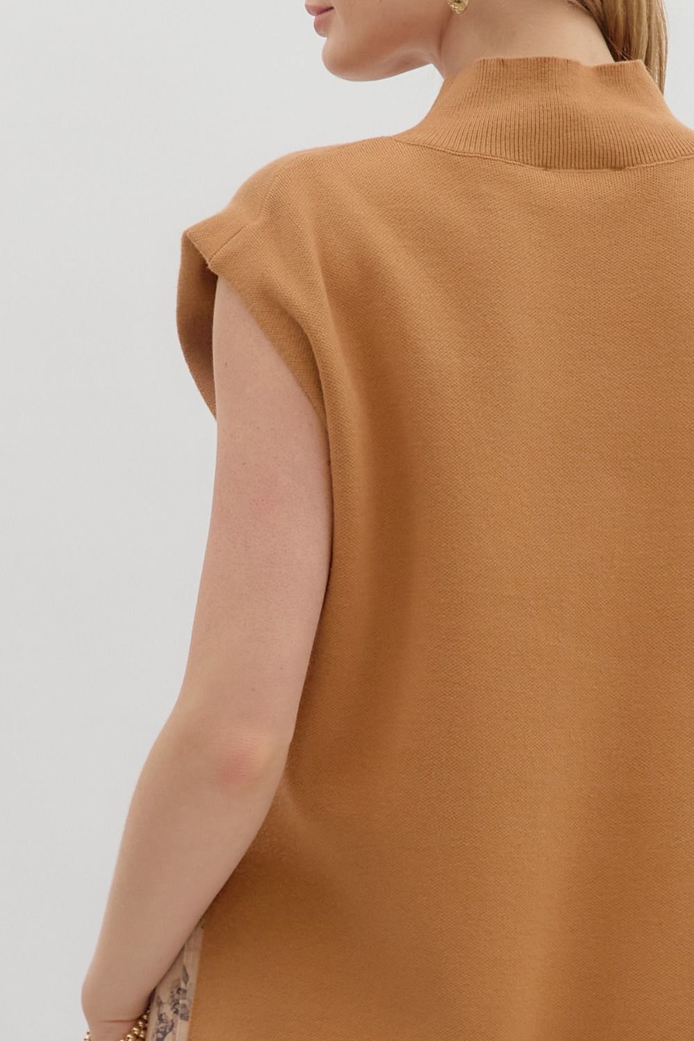 Mock Neck Muscle Tee Sweater - Camel